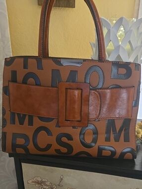 👛🛍Brown Logo-Print Satchel Handbag with Wide Belt Detail